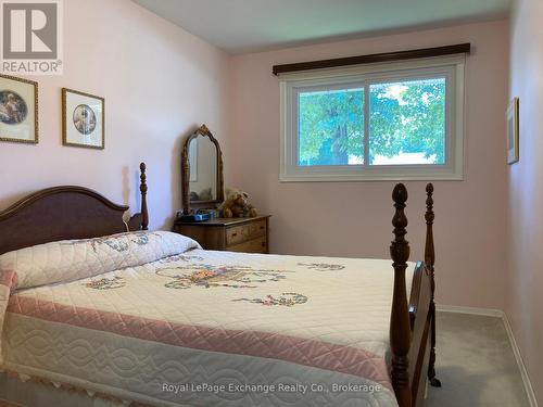 286 Alice Street, Kincardine, ON - Indoor Photo Showing Bedroom