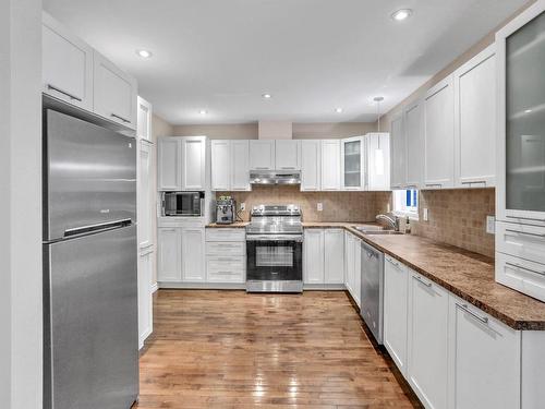 Kitchen - 1185 Rue Des Cavalières, Bromont, QC - Indoor Photo Showing Kitchen With Double Sink