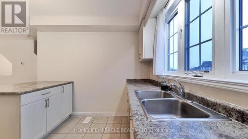 184 Maitland Street, Kitchener, ON - Indoor Photo Showing Kitchen With Double Sink