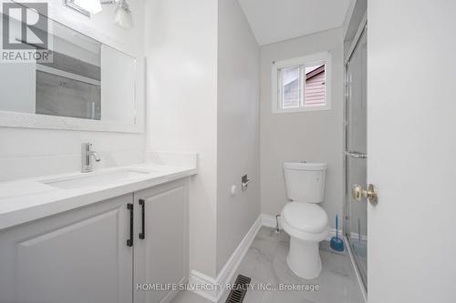 61 Cutters Crescent, Brampton, ON - Indoor Photo Showing Bathroom