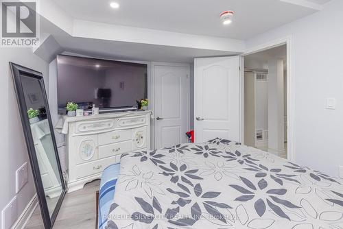 61 Cutters Crescent, Brampton, ON - Indoor Photo Showing Bedroom