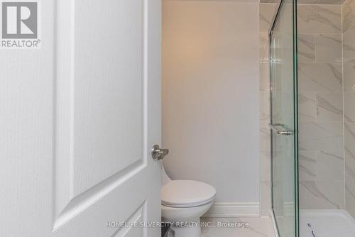 61 Cutters Crescent, Brampton, ON - Indoor Photo Showing Bathroom