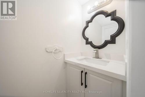 61 Cutters Crescent, Brampton, ON - Indoor Photo Showing Bathroom