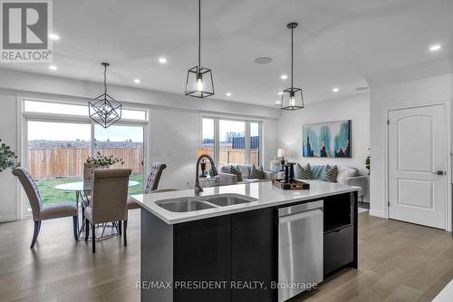 1514 Drew Street, London, ON - Indoor Photo Showing Kitchen With Double Sink With Upgraded Kitchen