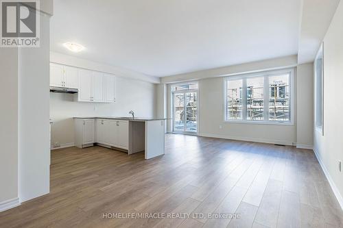 47 Brown Street, Erin, ON - Indoor Photo Showing Kitchen