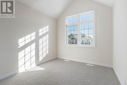 47 Brown Street, Erin, ON - Indoor Photo Showing Other Room