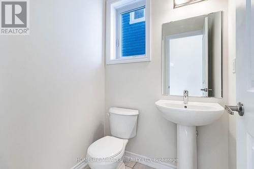 47 Brown Street, Erin, ON - Indoor Photo Showing Bathroom