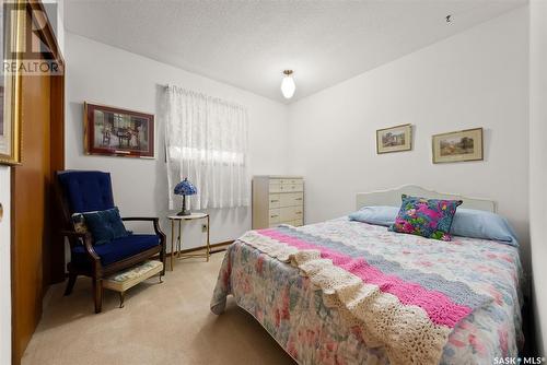 109 Milne Street N, Regina, SK - Indoor Photo Showing Bedroom