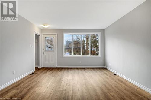 24 Crombie Street, Cambridge, ON - Indoor Photo Showing Other Room