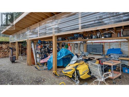 434 Maduik Avenue, Sicamous, BC - Indoor