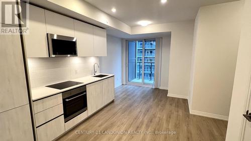 3709 - 8 Widmer Street, Toronto, ON - Indoor Photo Showing Kitchen