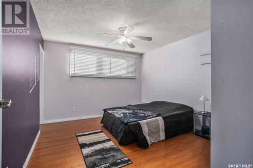 230 Ash Street, Outlook, SK - Indoor Photo Showing Bedroom