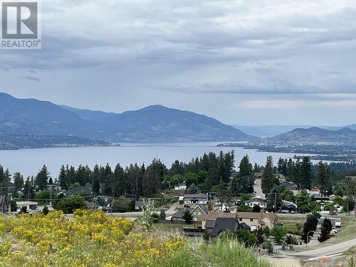 507 Trumpeter Road, Kelowna, BC 