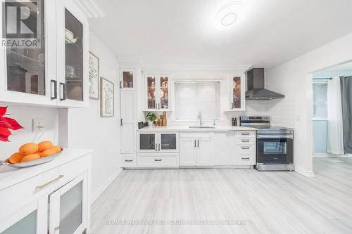 520 Elm Road, Whitchurch-Stouffville, ON - Indoor Photo Showing Kitchen