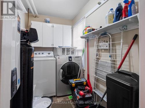 62 Douglas Street, Fort Erie (332 - Central), ON - Indoor Photo Showing Laundry Room