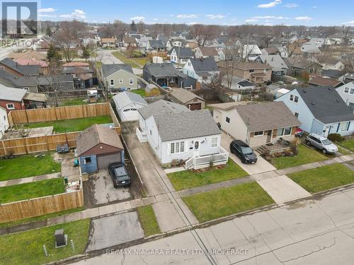 62 Douglas Street, Fort Erie (332 - Central), ON - Outdoor With View