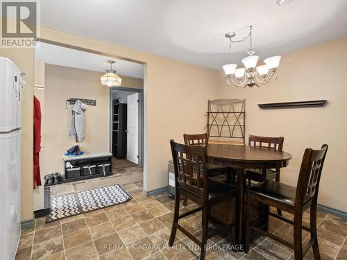 62 Douglas Street, Fort Erie (332 - Central), ON - Indoor Photo Showing Dining Room