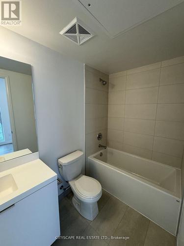 2009 - 8 Widmer Street, Toronto, ON - Indoor Photo Showing Bathroom