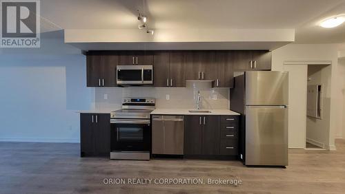 1304 - 1435 Celebration Drive, Pickering, ON - Indoor Photo Showing Kitchen