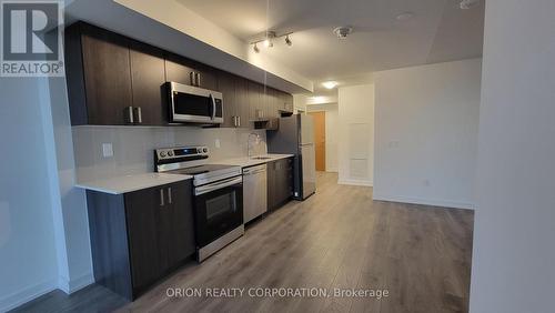 1304 - 1435 Celebration Drive, Pickering, ON - Indoor Photo Showing Kitchen