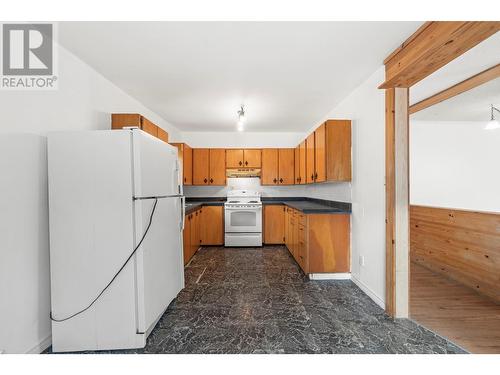 Kitchen Area - 5768 Highway 97 N Highway, Falkland, BC 