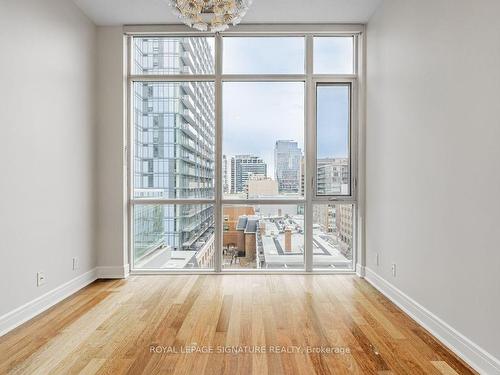 813S-112 George St, Toronto, ON - Indoor Photo Showing Other Room