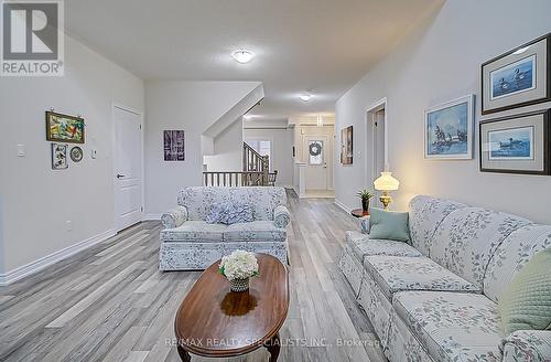 4 Alamode Road, Brampton, ON - Indoor Photo Showing Living Room