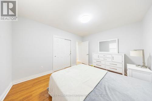 5 Woolwick Drive, Toronto, ON - Indoor Photo Showing Bedroom