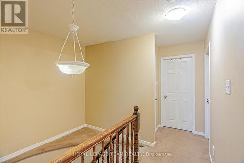 403 Fosterbrook Way, Ottawa, ON - Indoor Photo Showing Other Room