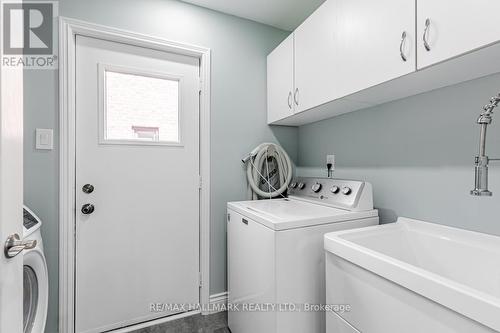 66 Stratton Crescent, Whitby, ON - Indoor Photo Showing Laundry Room