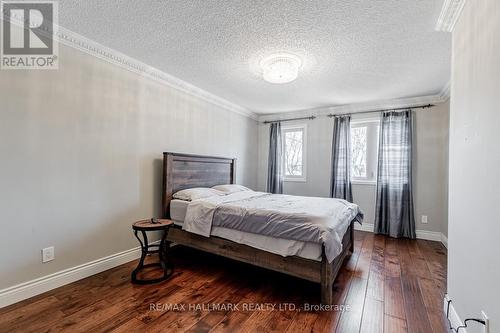 66 Stratton Crescent, Whitby, ON - Indoor Photo Showing Bedroom