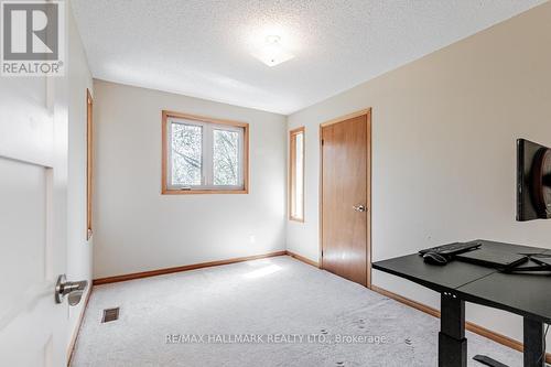 66 Stratton Crescent, Whitby, ON - Indoor Photo Showing Other Room