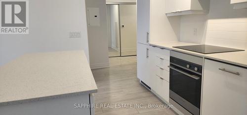 2708 - 30 Elm Dr Drive, Mississauga, ON - Indoor Photo Showing Kitchen