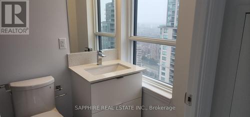 2708 - 30 Elm Dr Drive, Mississauga, ON - Indoor Photo Showing Bathroom