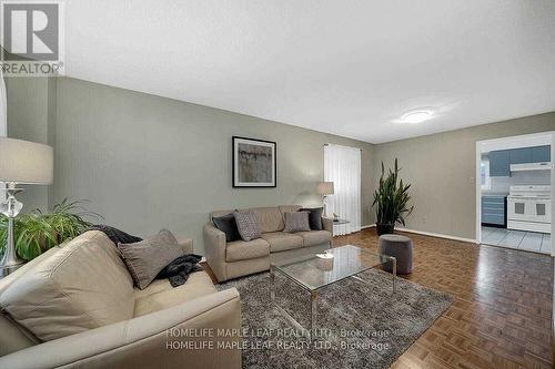 109 Major Wm Sharpe Drive, Brampton, ON - Indoor Photo Showing Living Room