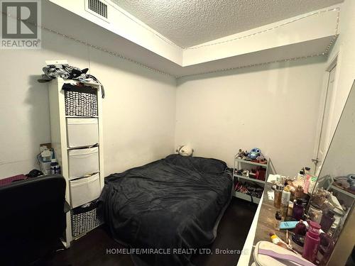 514 - 9199 Yonge Street, Richmond Hill, ON - Indoor Photo Showing Bedroom