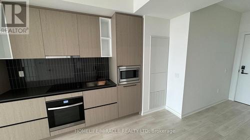 1601 - 10 Graphophone Grove, Toronto, ON - Indoor Photo Showing Kitchen