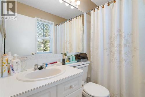 149 Tuscany Drive Nw, Calgary, AB - Indoor Photo Showing Bathroom