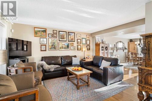 149 Tuscany Drive Nw, Calgary, AB - Indoor Photo Showing Living Room