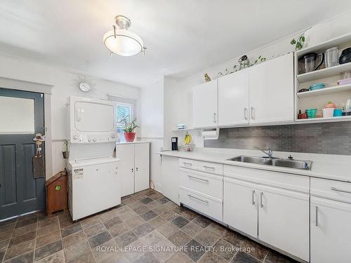 5 Elward Blvd, Toronto, ON - Indoor Photo Showing Kitchen With Double Sink