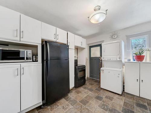 5 Elward Blvd, Toronto, ON - Indoor Photo Showing Laundry Room