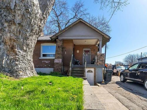 5 Elward Blvd, Toronto, ON - Outdoor