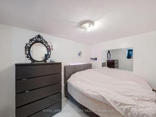 5 Elward Blvd, Toronto, ON - Indoor Photo Showing Bedroom