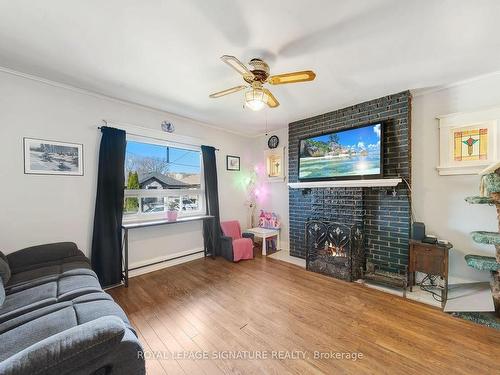 5 Elward Blvd, Toronto, ON - Indoor Photo Showing Living Room With Fireplace