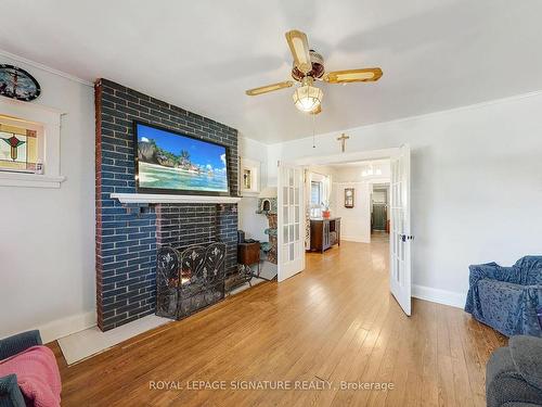 5 Elward Blvd, Toronto, ON - Indoor Photo Showing Living Room With Fireplace