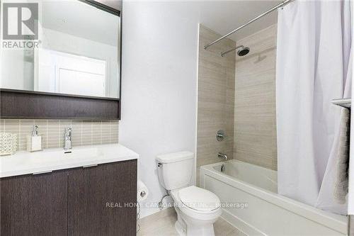 2306 - 2560 Eglinton Avenue W, Mississauga, ON - Indoor Photo Showing Bathroom