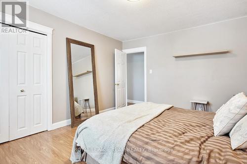 2 - 333 Zephyr Avenue, Ottawa, ON - Indoor Photo Showing Bedroom