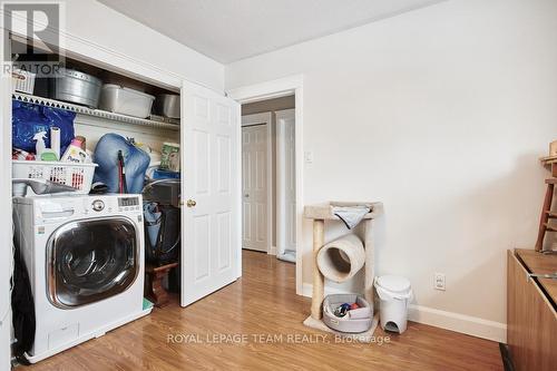 2 - 333 Zephyr Avenue, Ottawa, ON - Indoor Photo Showing Laundry Room