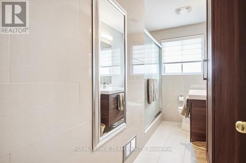 2 - 333 Zephyr Avenue, Ottawa, ON - Indoor Photo Showing Bathroom