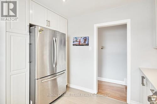 2 - 333 Zephyr Avenue, Ottawa, ON - Indoor Photo Showing Kitchen